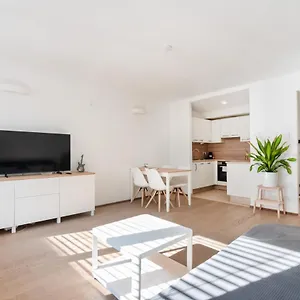 Immersed Into Vienna's Life And Yet A Retreat, Minimum 30 Nights Wien