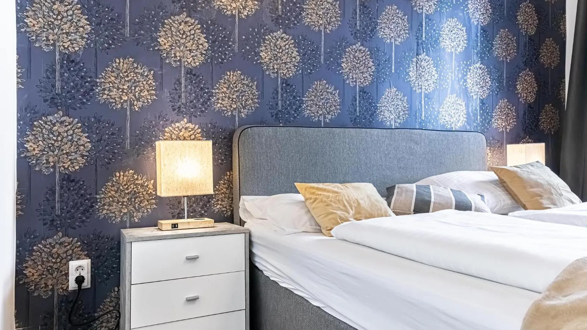 Quadrable King Room W/ Cityview Mariahilferstr F Wien Apartment